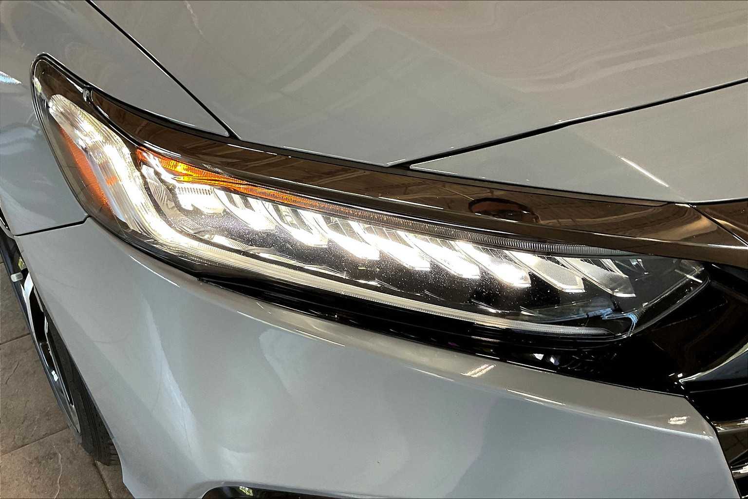 2022 Honda Accord Hybrid Sport - Photo 29