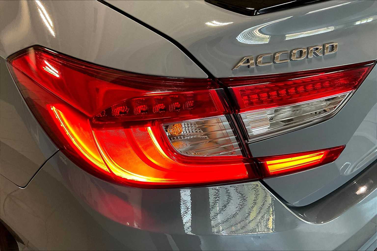 2022 Honda Accord Hybrid Sport - Photo 30