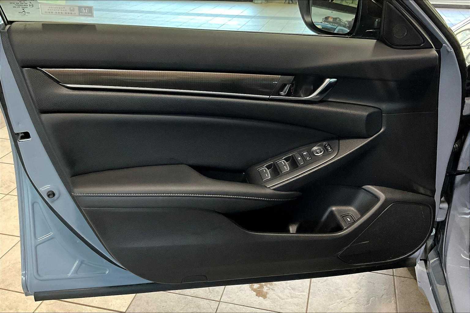 2022 Honda Accord Hybrid Sport - Photo 9