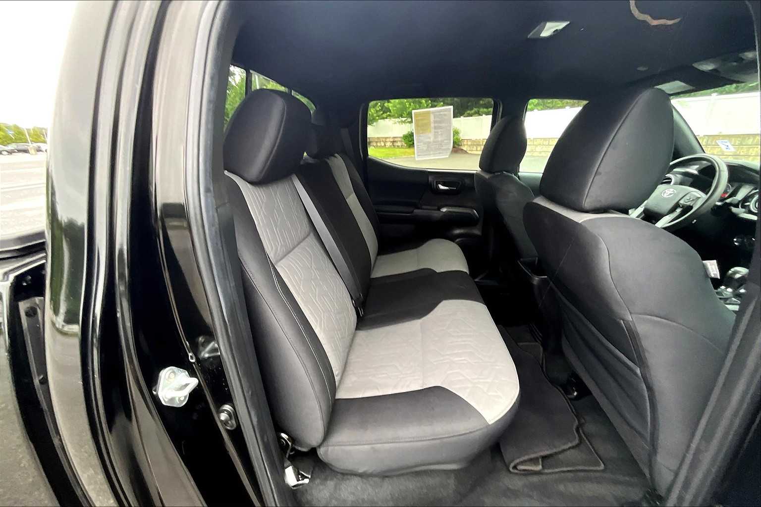 2023 Toyota Tacoma TRD Sport - Photo 16