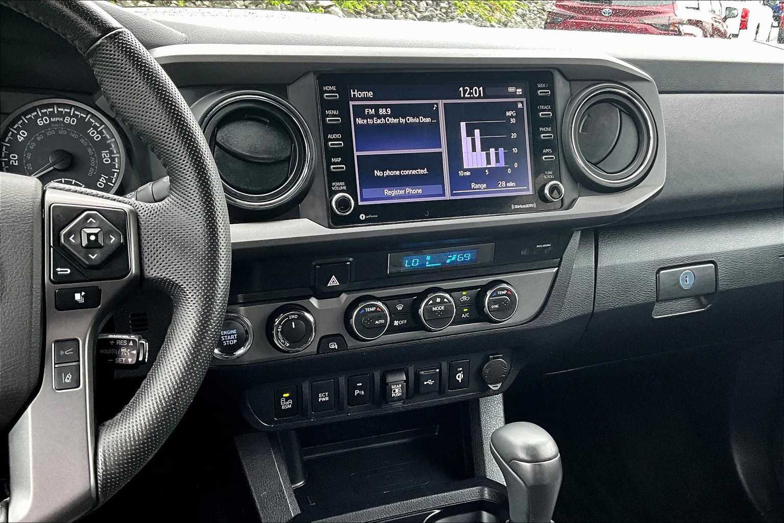 2023 Toyota Tacoma TRD Sport - Photo 18