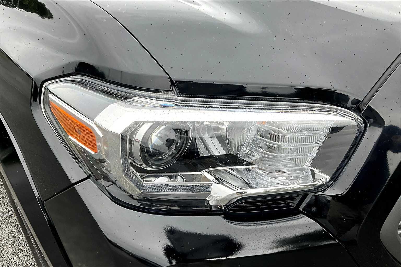 2023 Toyota Tacoma TRD Sport - Photo 34