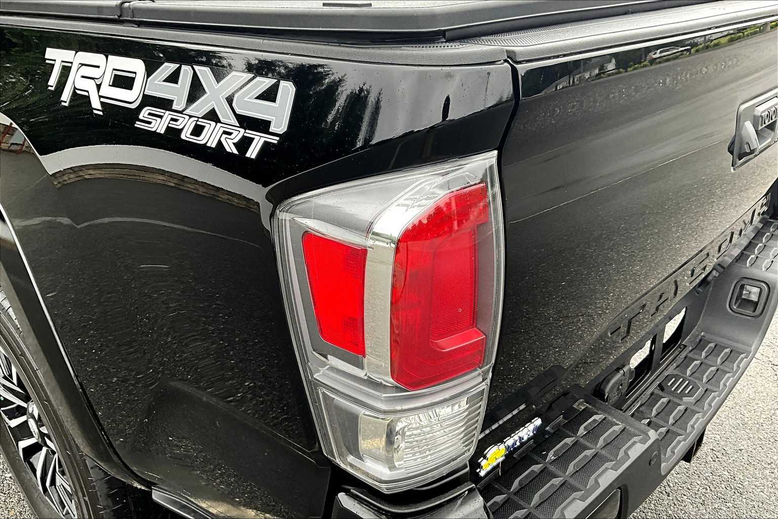 2023 Toyota Tacoma TRD Sport - Photo 35