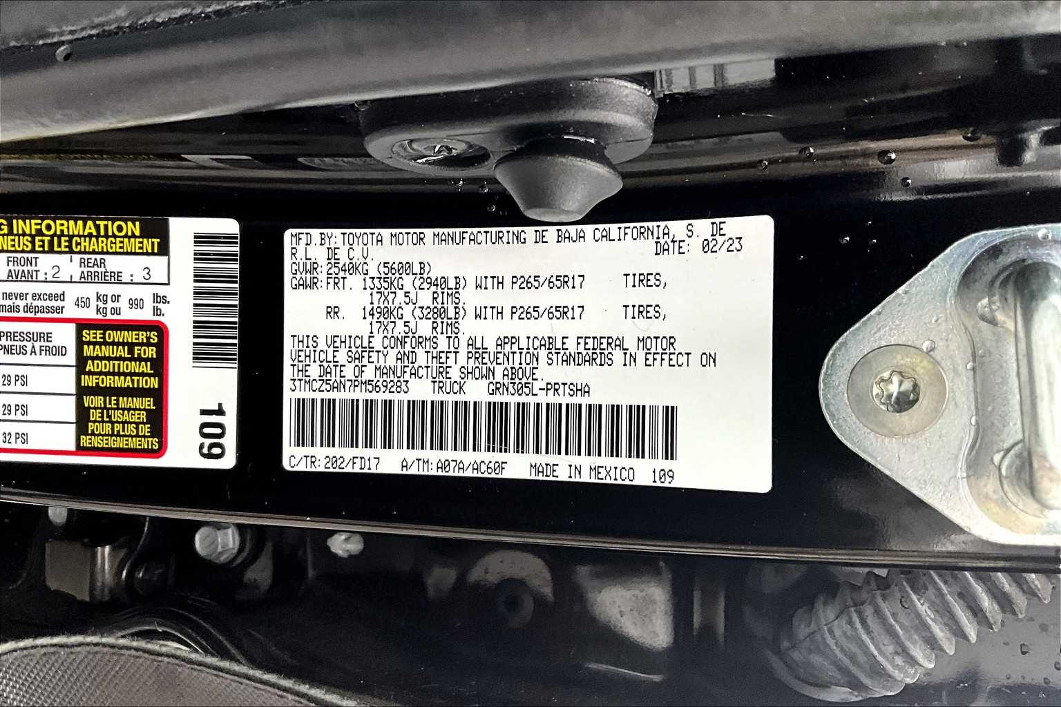 2023 Toyota Tacoma TRD Sport - Photo 37