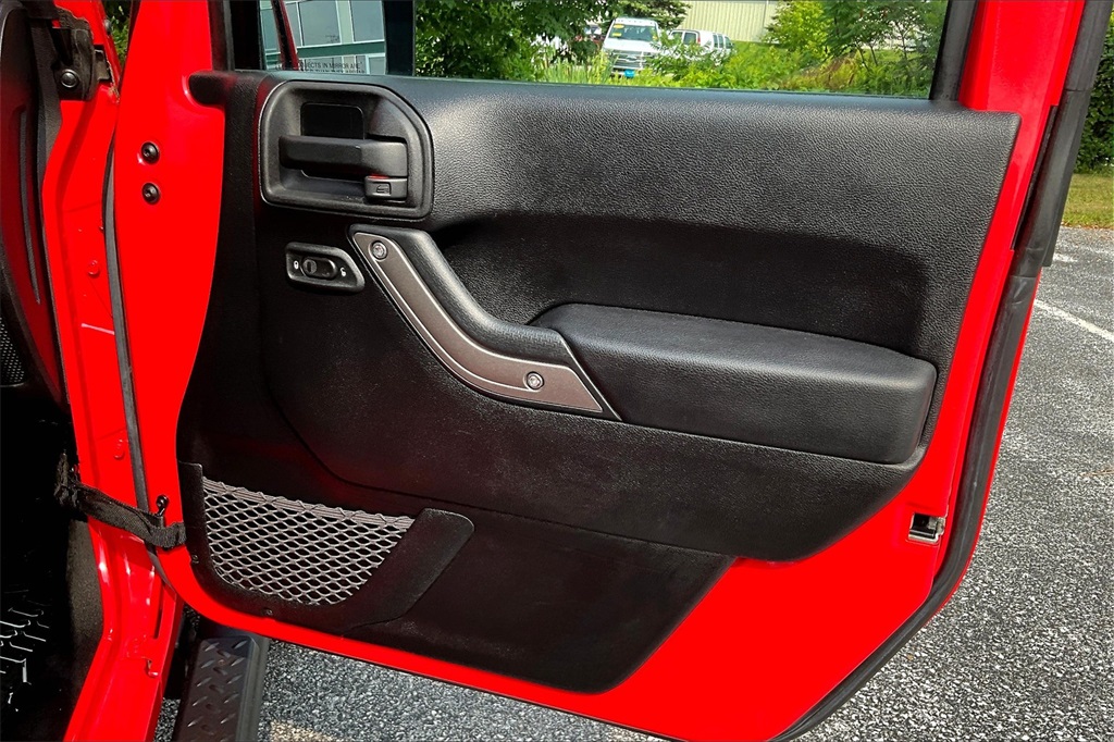 2013 Jeep Wrangler Sport - Photo 12