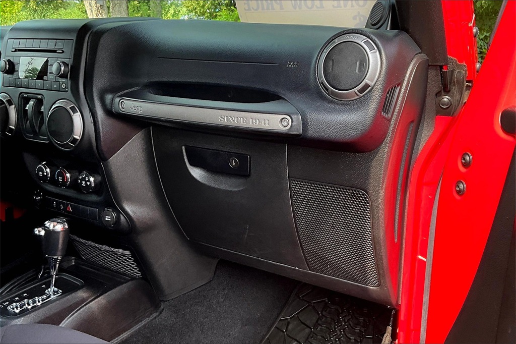 2013 Jeep Wrangler Sport - Photo 13