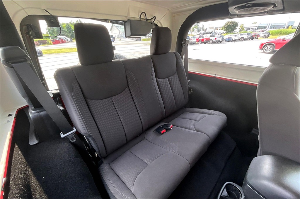 2013 Jeep Wrangler Sport - Photo 16