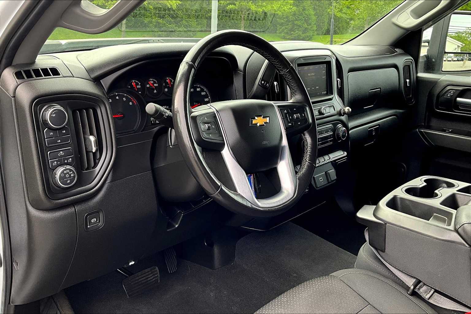 2020 Chevrolet Silverado 2500HD Custom - Photo 8