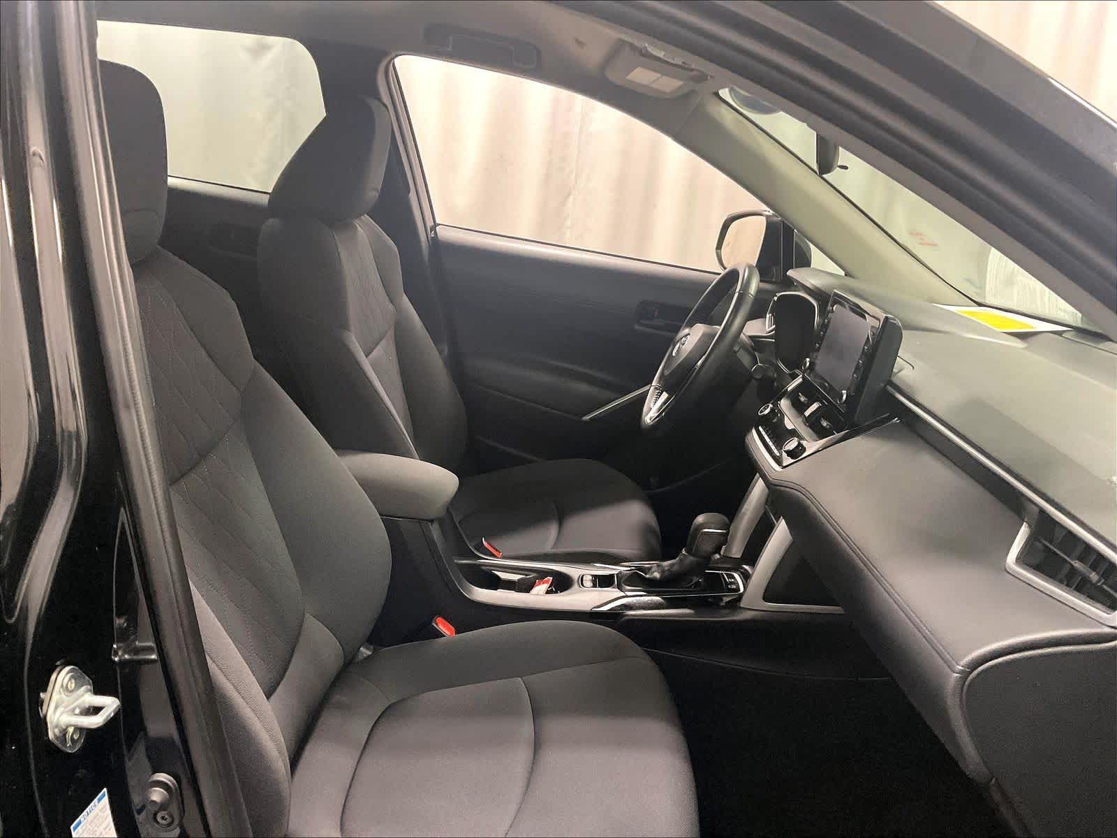 2022 Toyota Corolla Cross LE - Photo 11