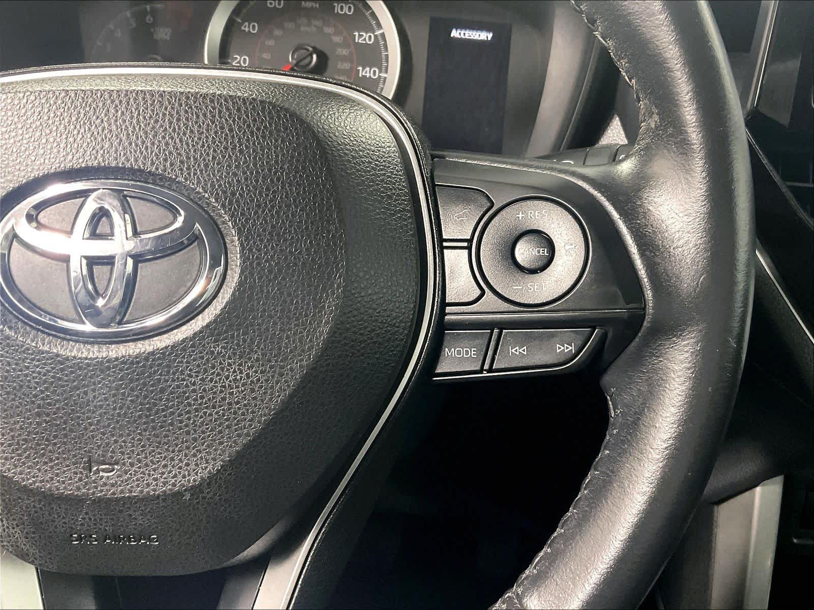 2022 Toyota Corolla Cross LE - Photo 23