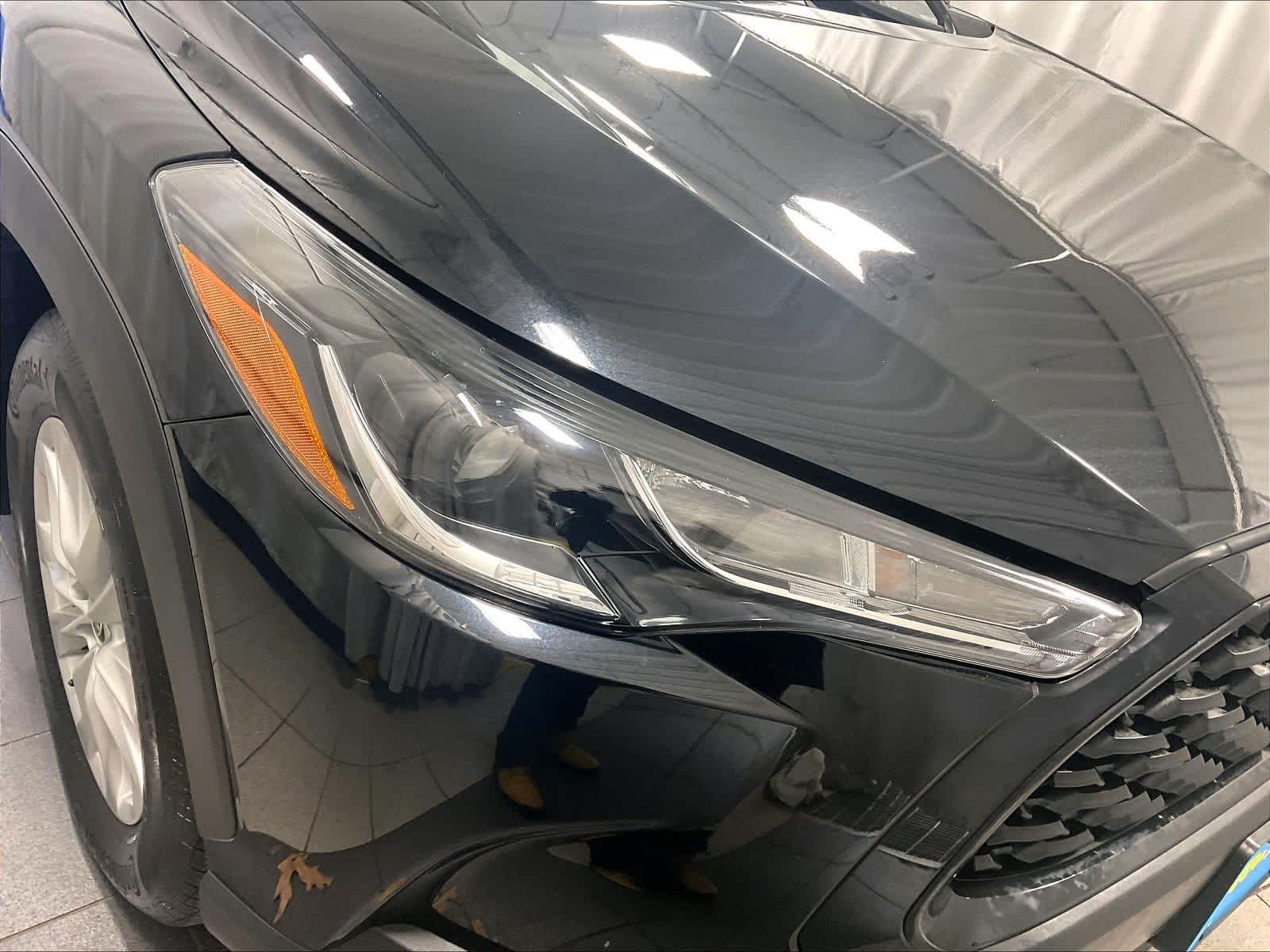 2022 Toyota Corolla Cross LE - Photo 32