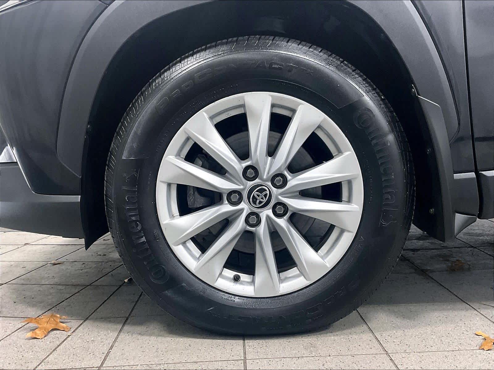 2022 Toyota Corolla Cross LE - Photo 7