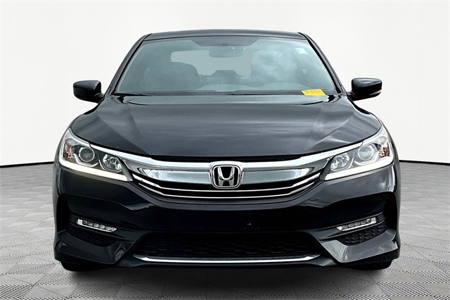 2017 Honda Accord Sport Special Edition - Photo 2
