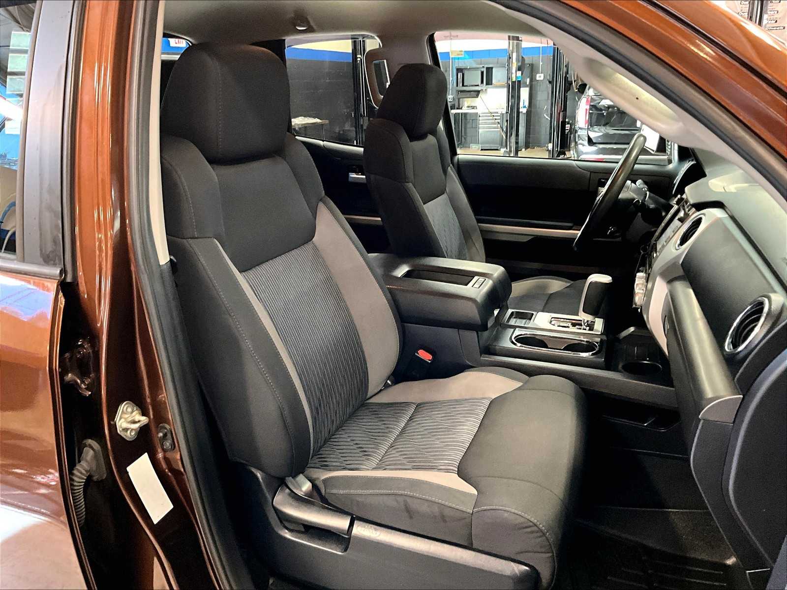 2016 Toyota Tundra SR5 - Photo 11