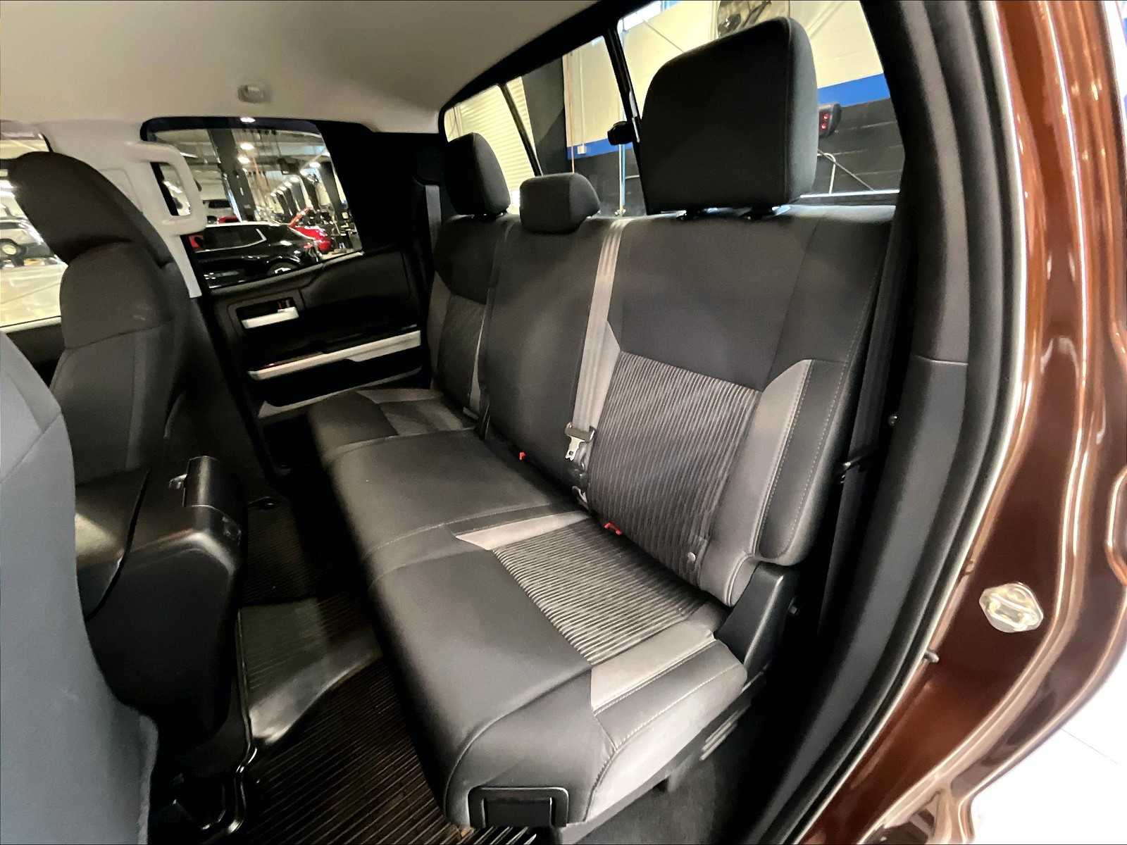 2016 Toyota Tundra SR5 - Photo 15
