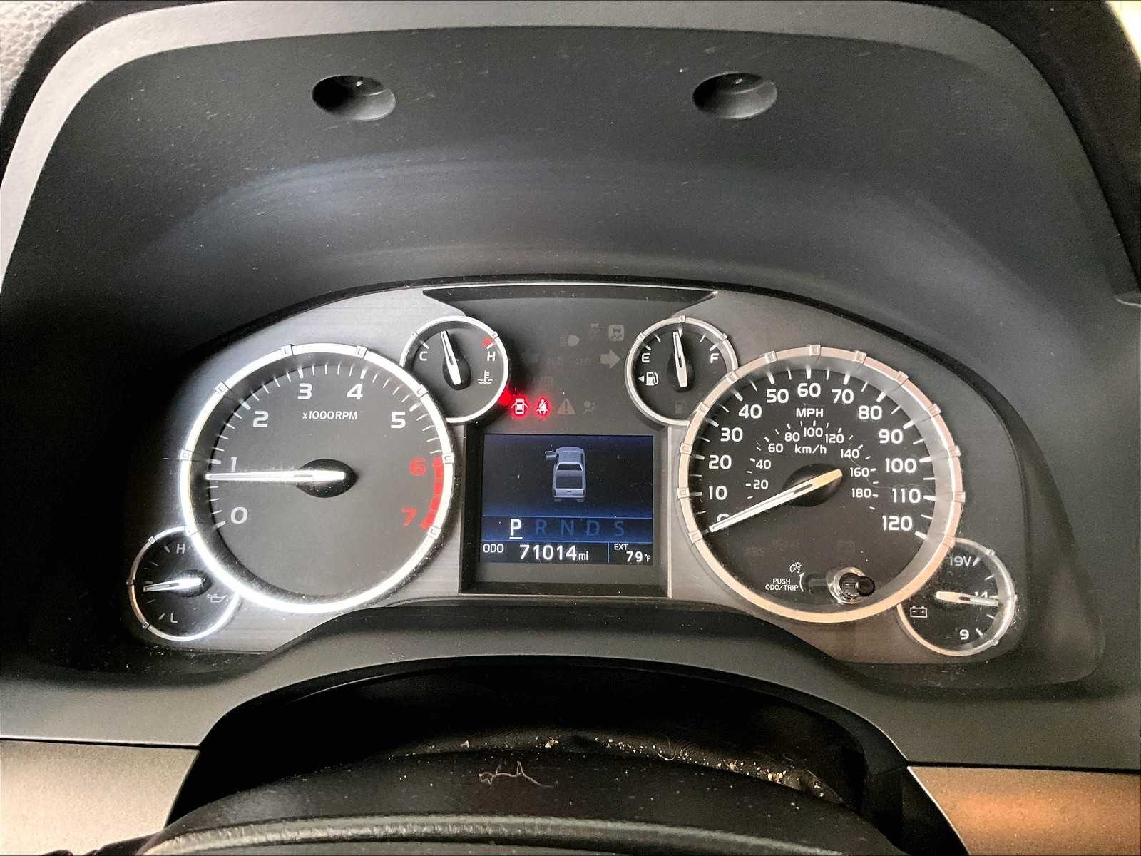 2016 Toyota Tundra SR5 - Photo 25