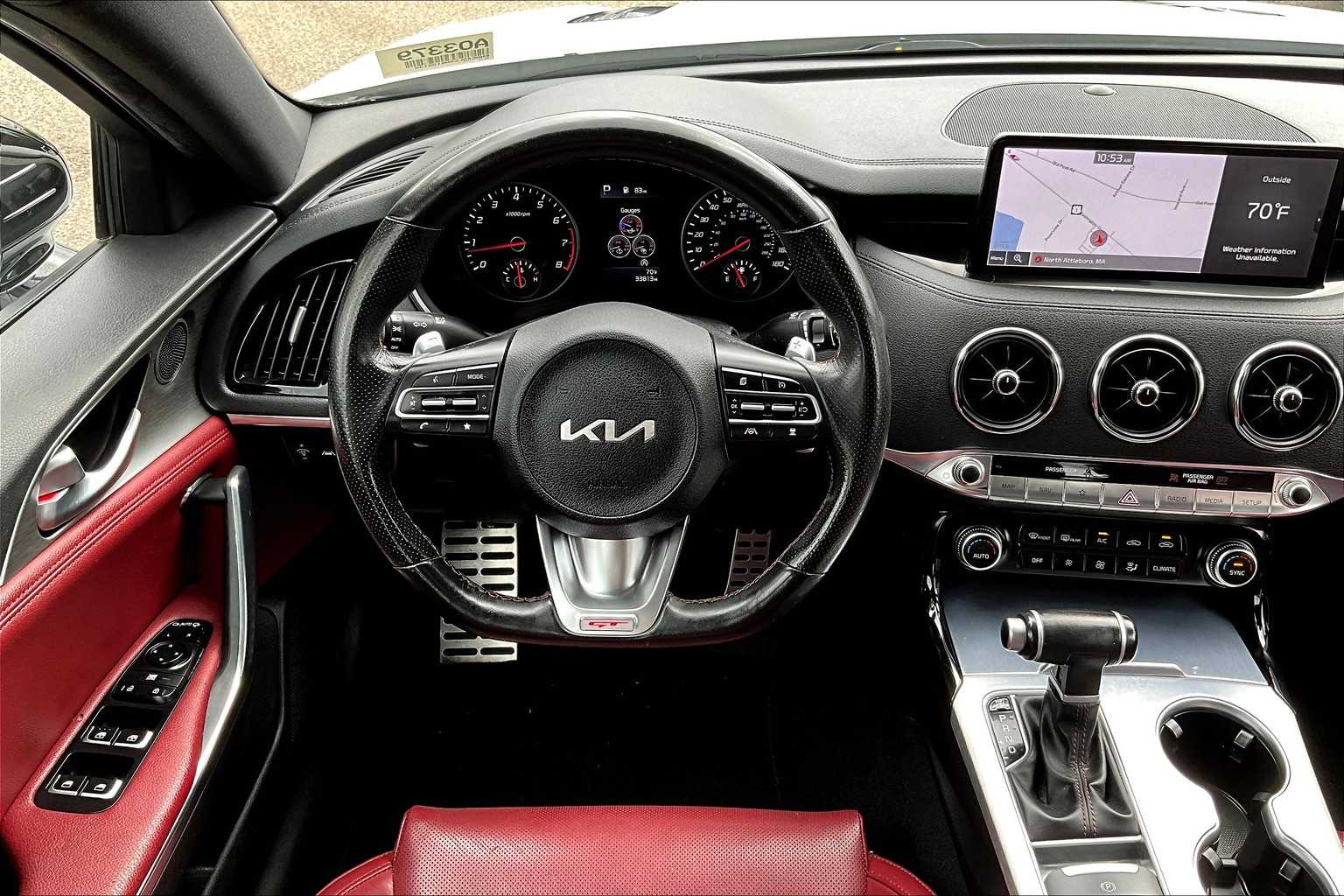 2022 Kia Stinger GT1 - Photo 17