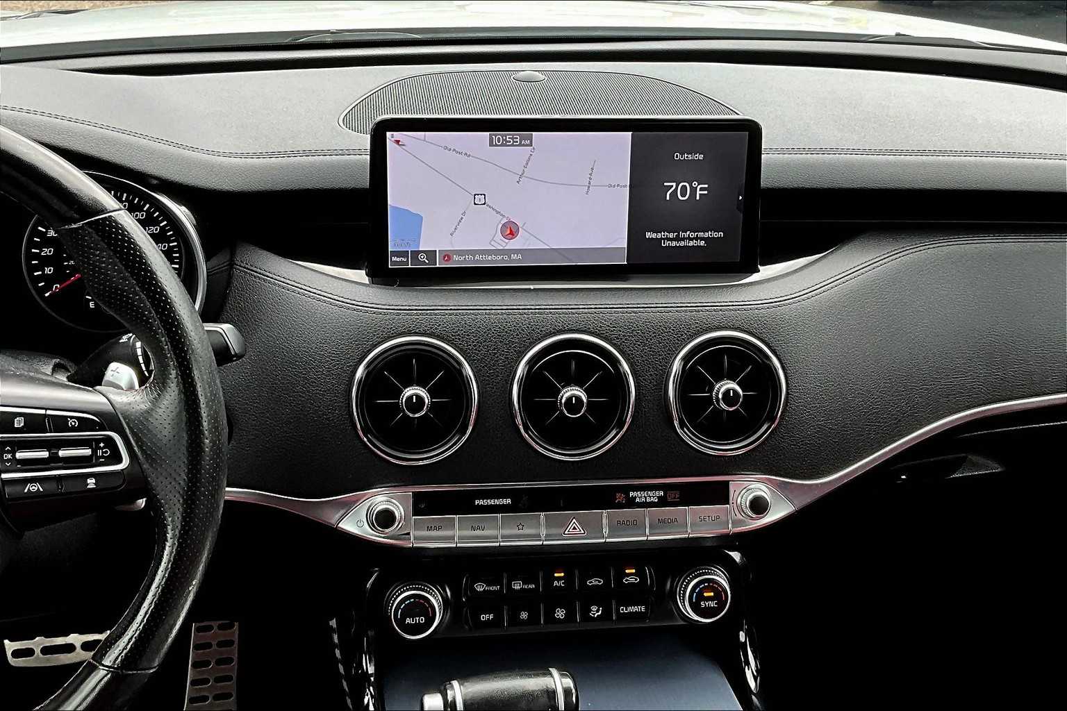 2022 Kia Stinger GT1 - Photo 18