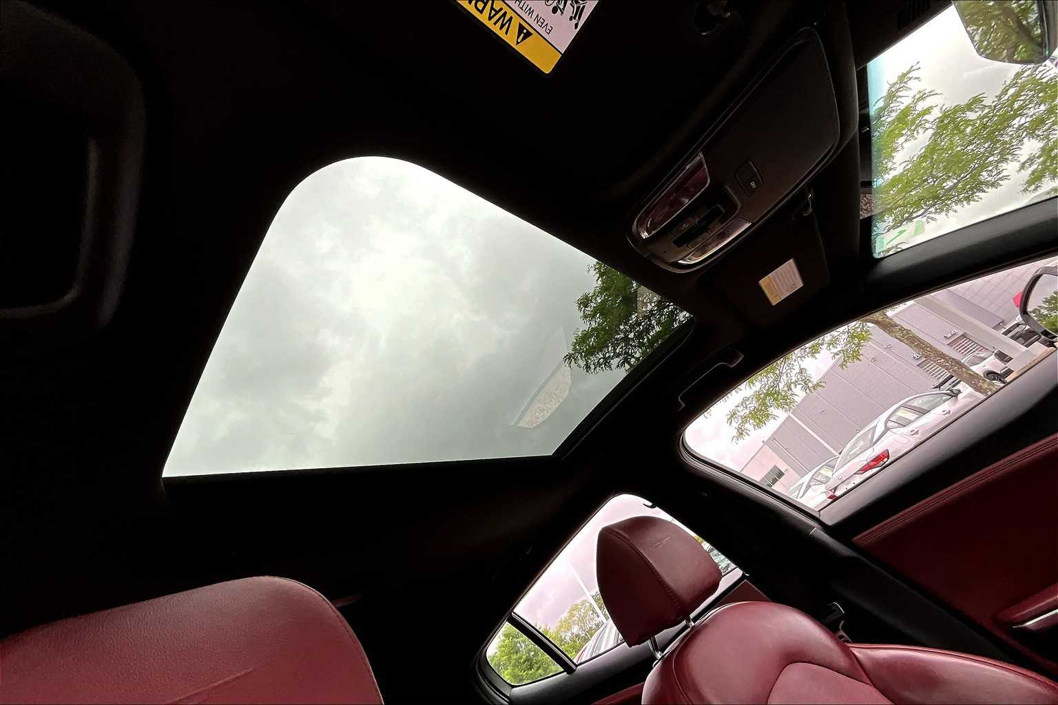 2022 Kia Stinger GT1 - Photo 22