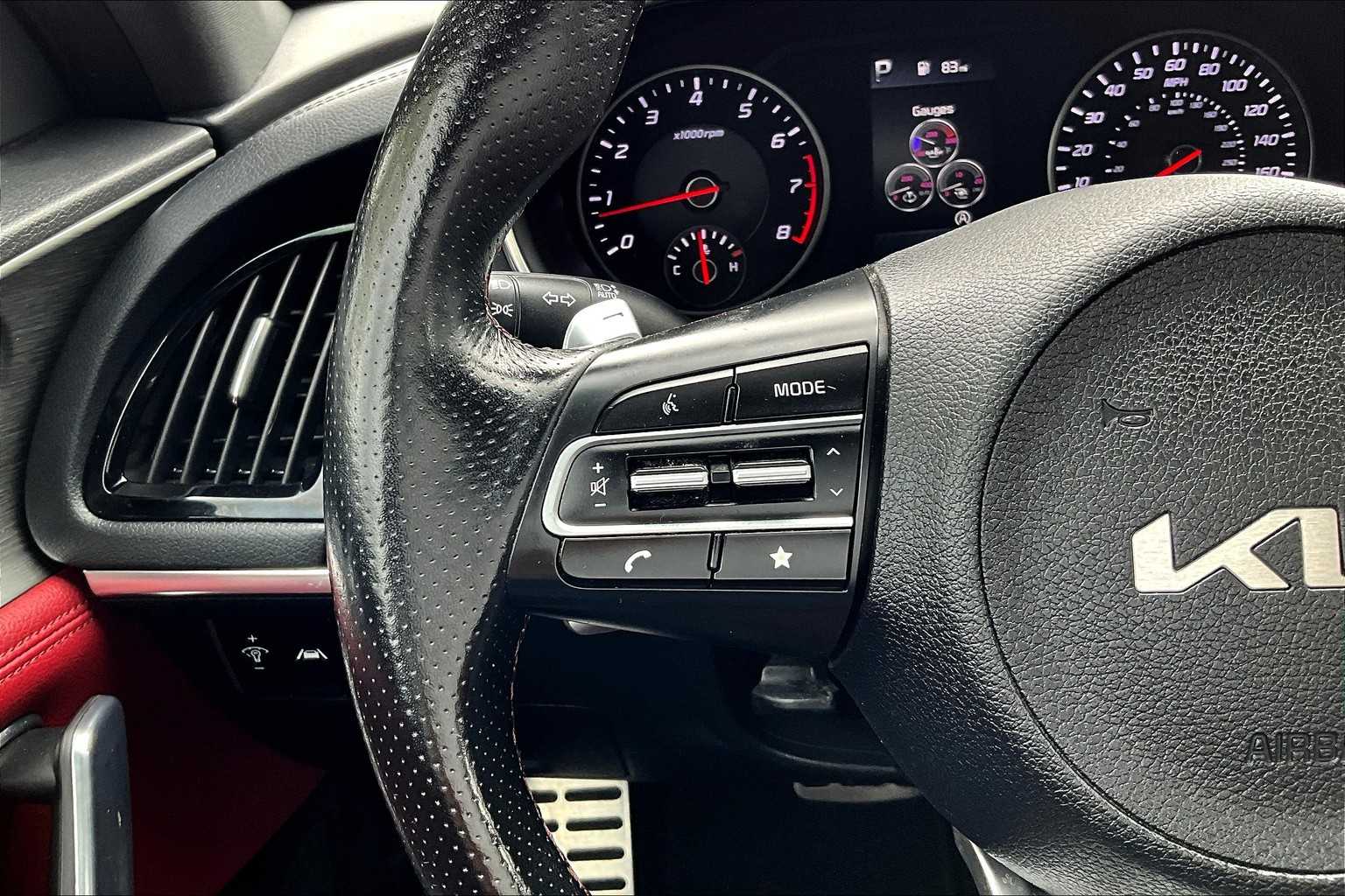 2022 Kia Stinger GT1 - Photo 23