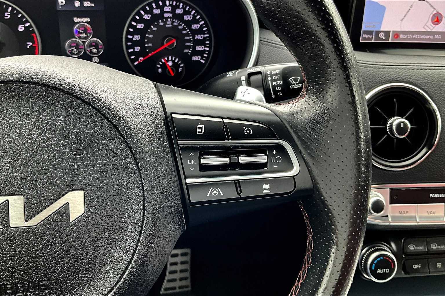 2022 Kia Stinger GT1 - Photo 24