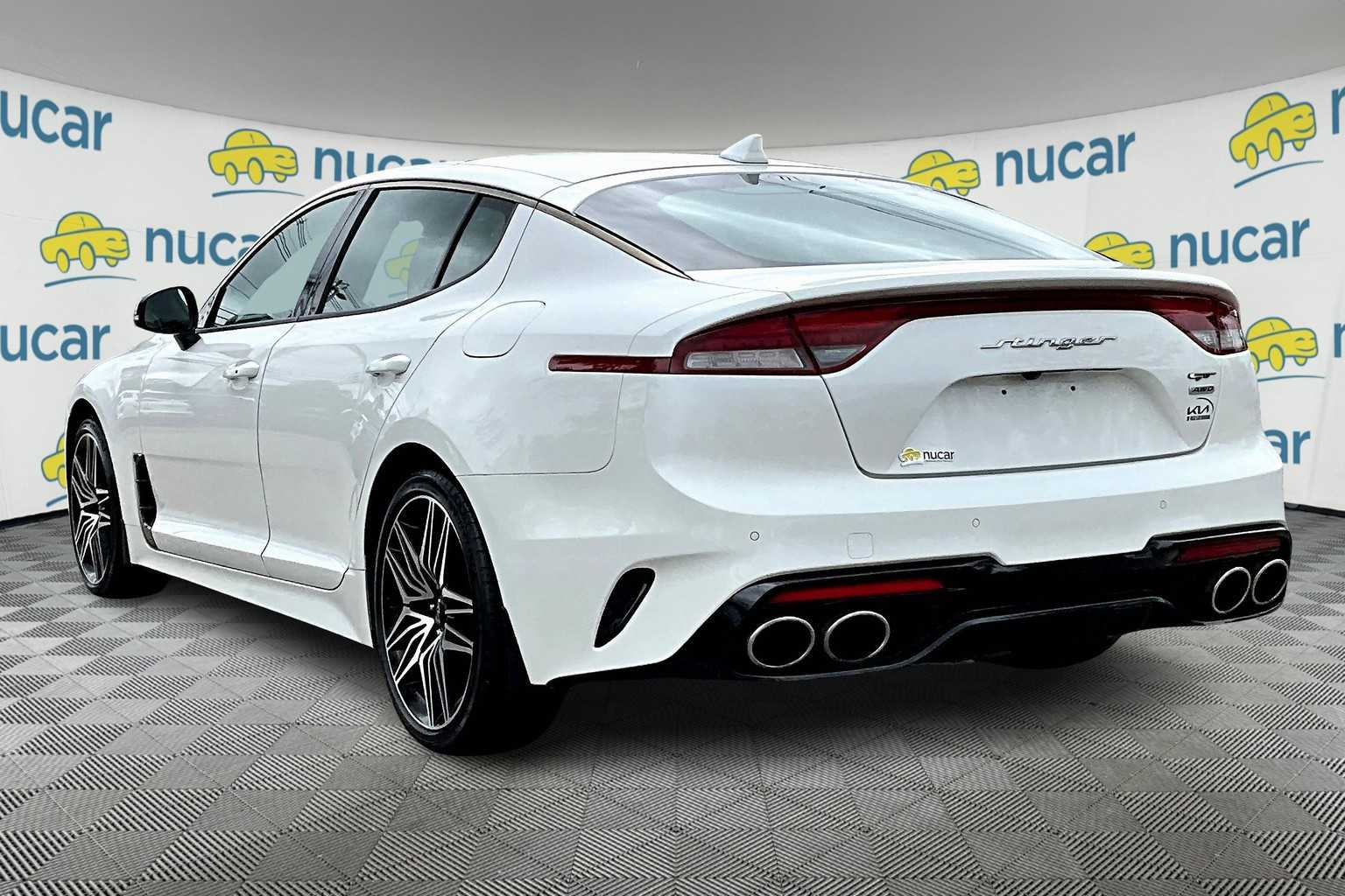 2022 Kia Stinger GT1 - Photo 4