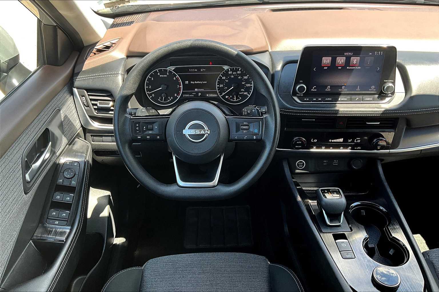 2023 Nissan Rogue SV - Photo 17