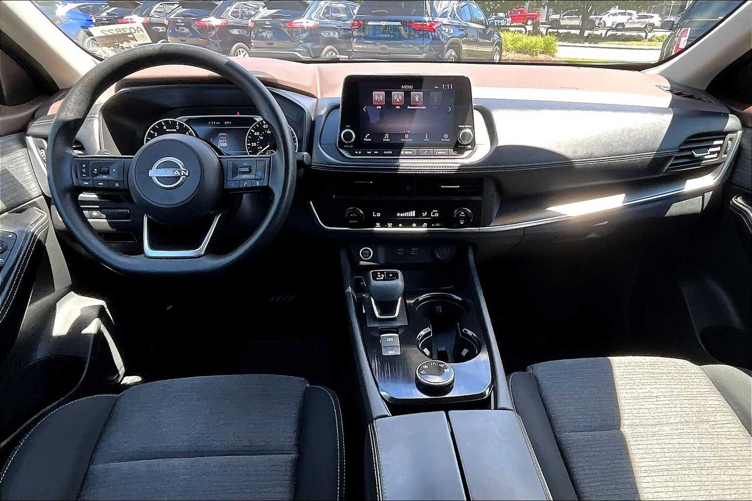 2023 Nissan Rogue SV - Photo 21