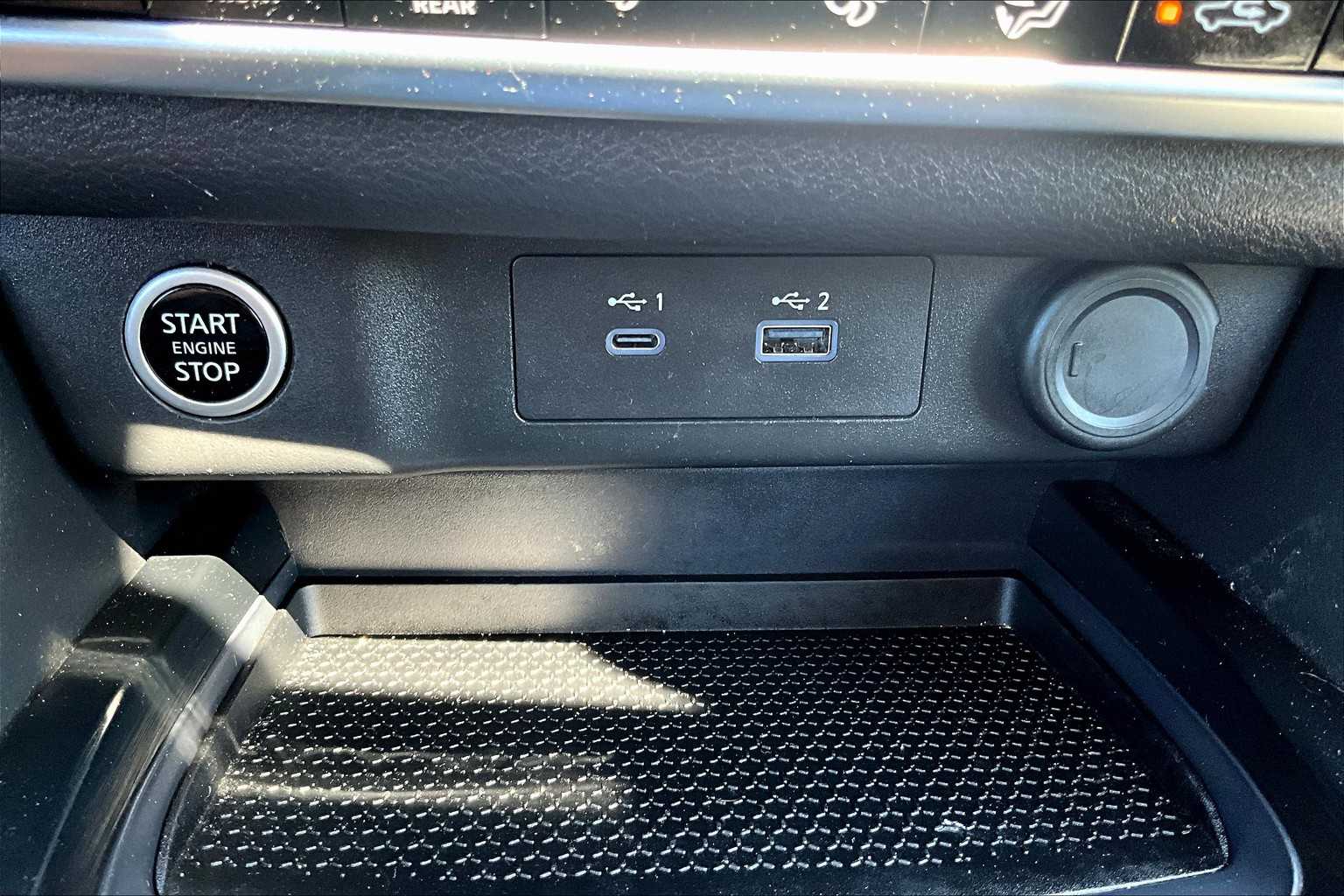 2023 Nissan Rogue SV - Photo 25