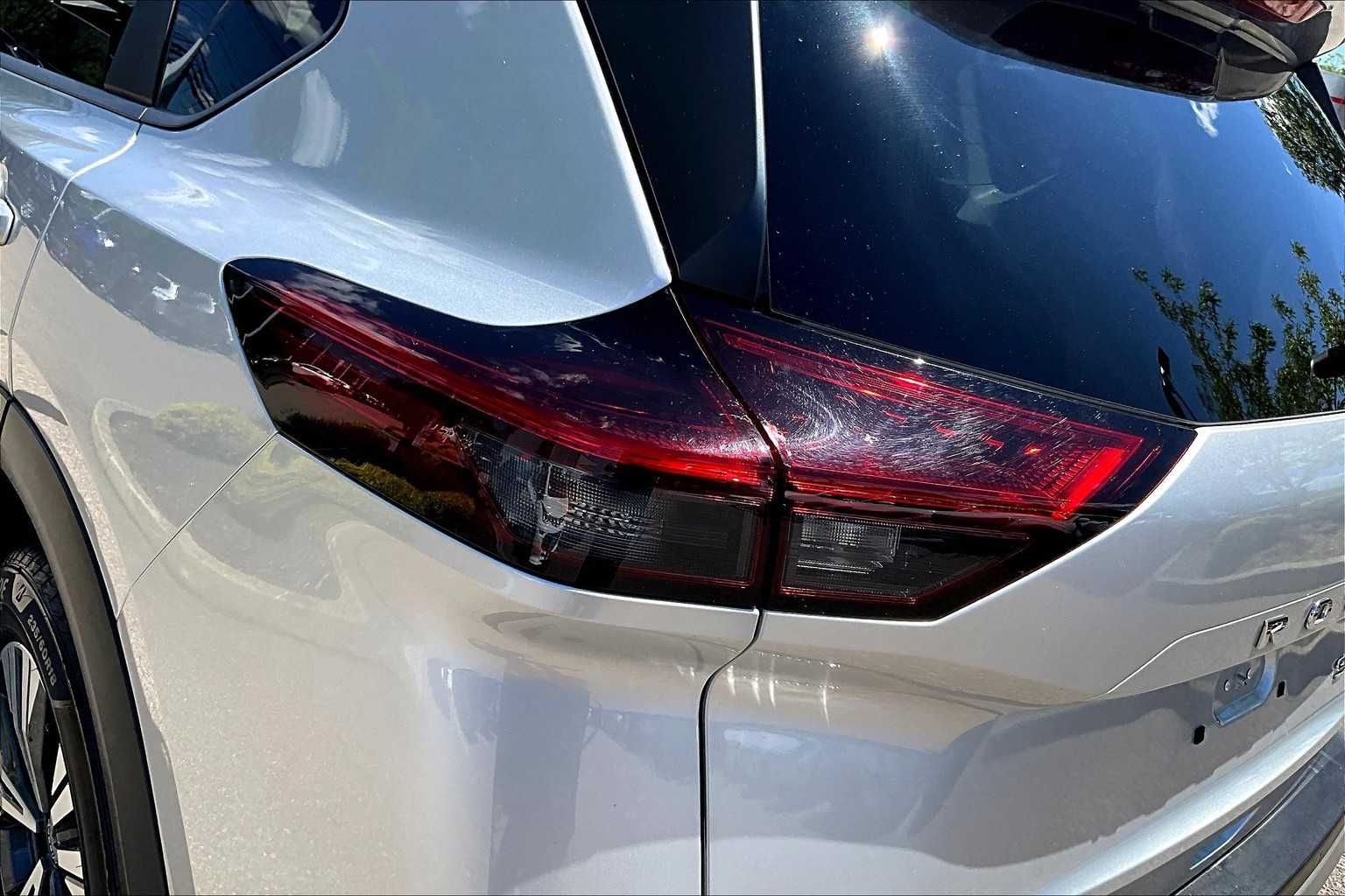 2023 Nissan Rogue SV - Photo 32