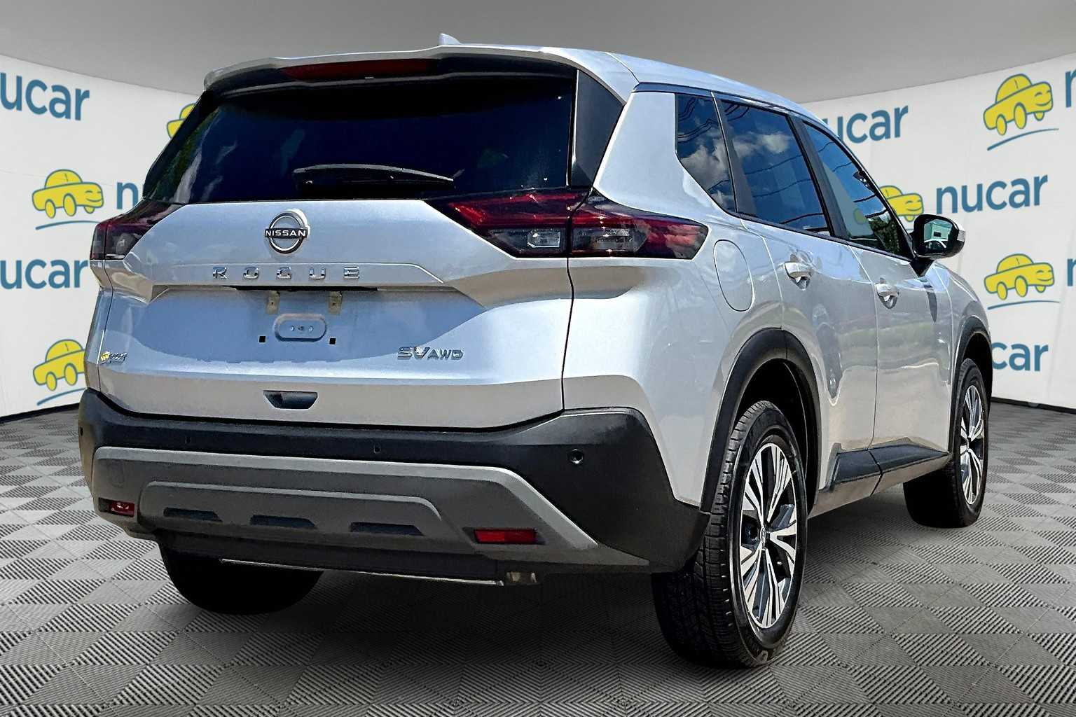 2023 Nissan Rogue SV - Photo 6
