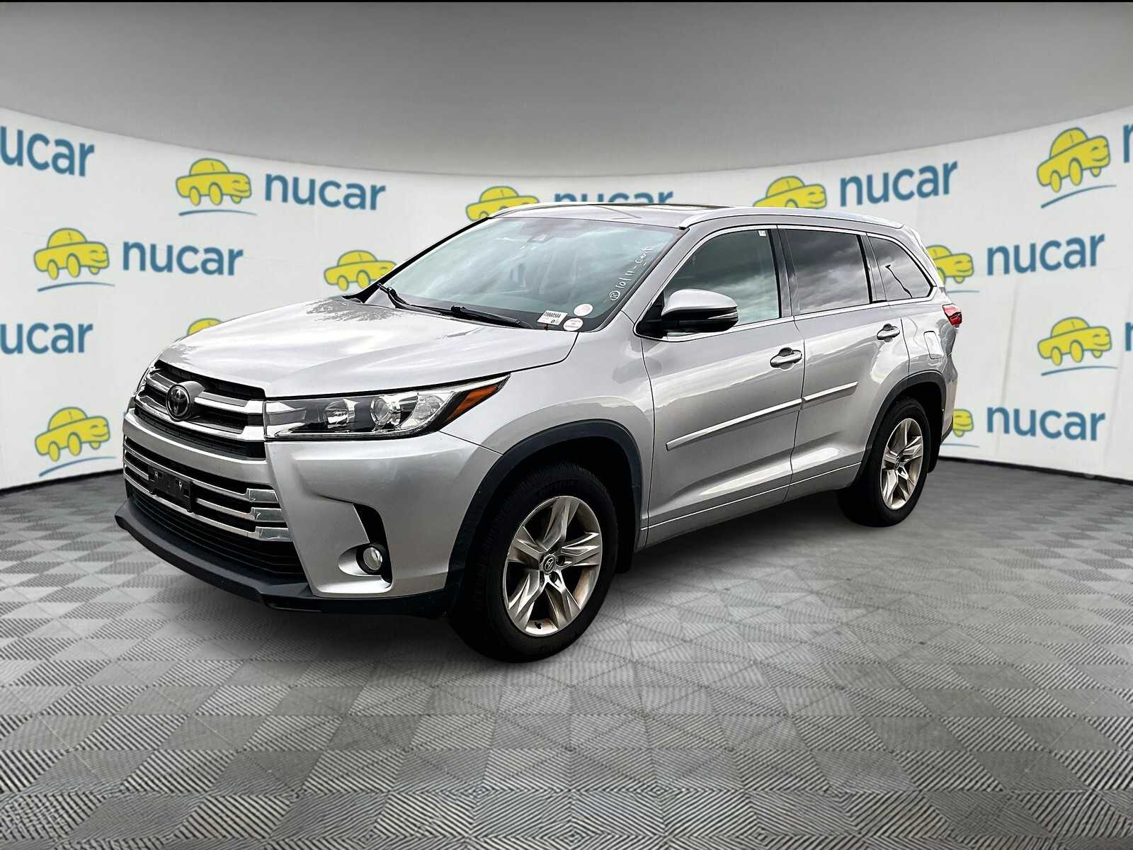 2017 Toyota Highlander Limited - Photo 2