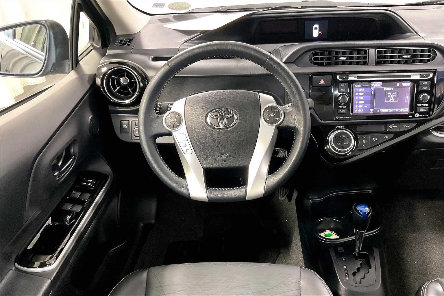 2016 Toyota Prius c Four - Photo 17