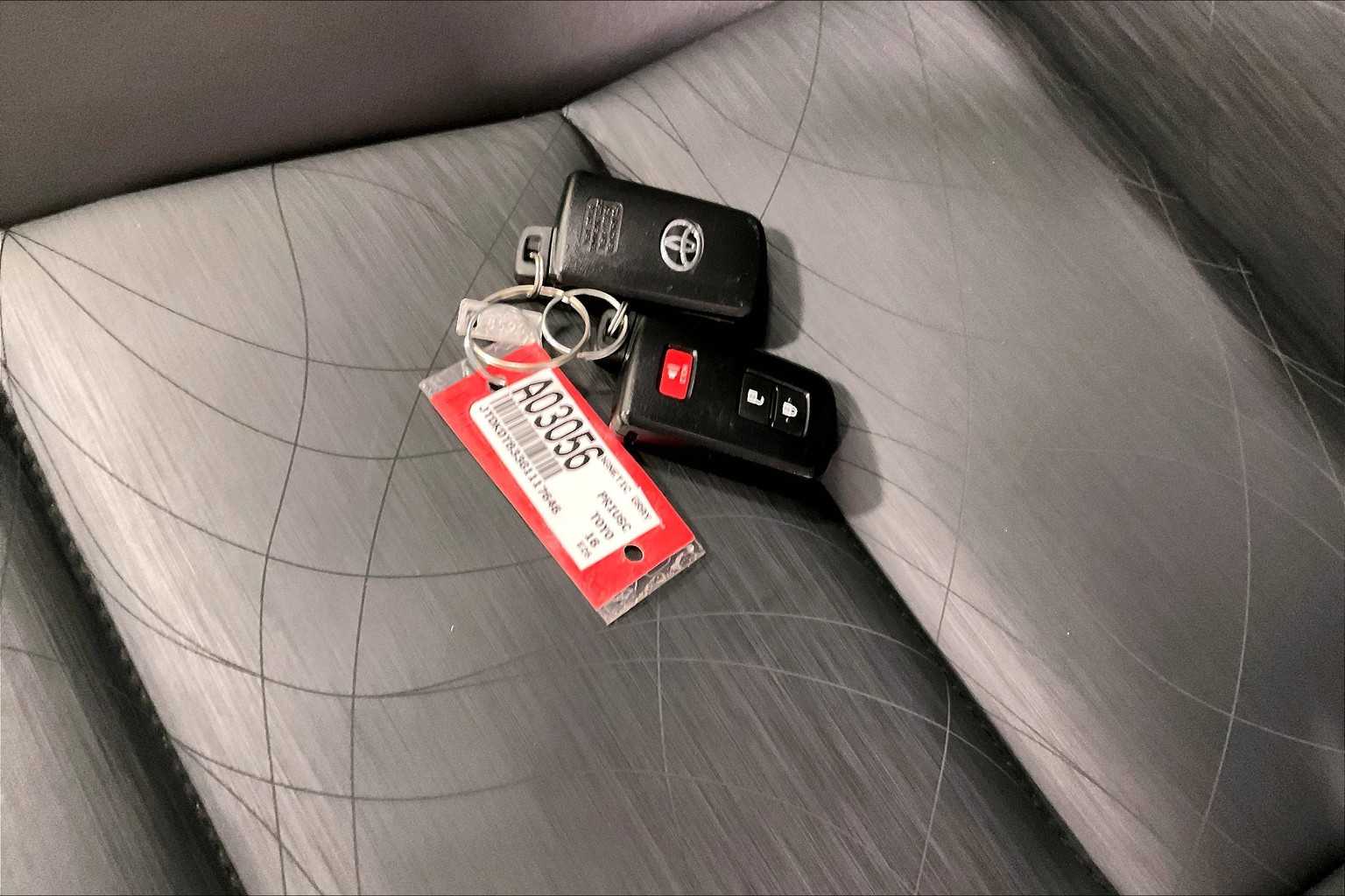 2016 Toyota Prius c Four - Photo 30