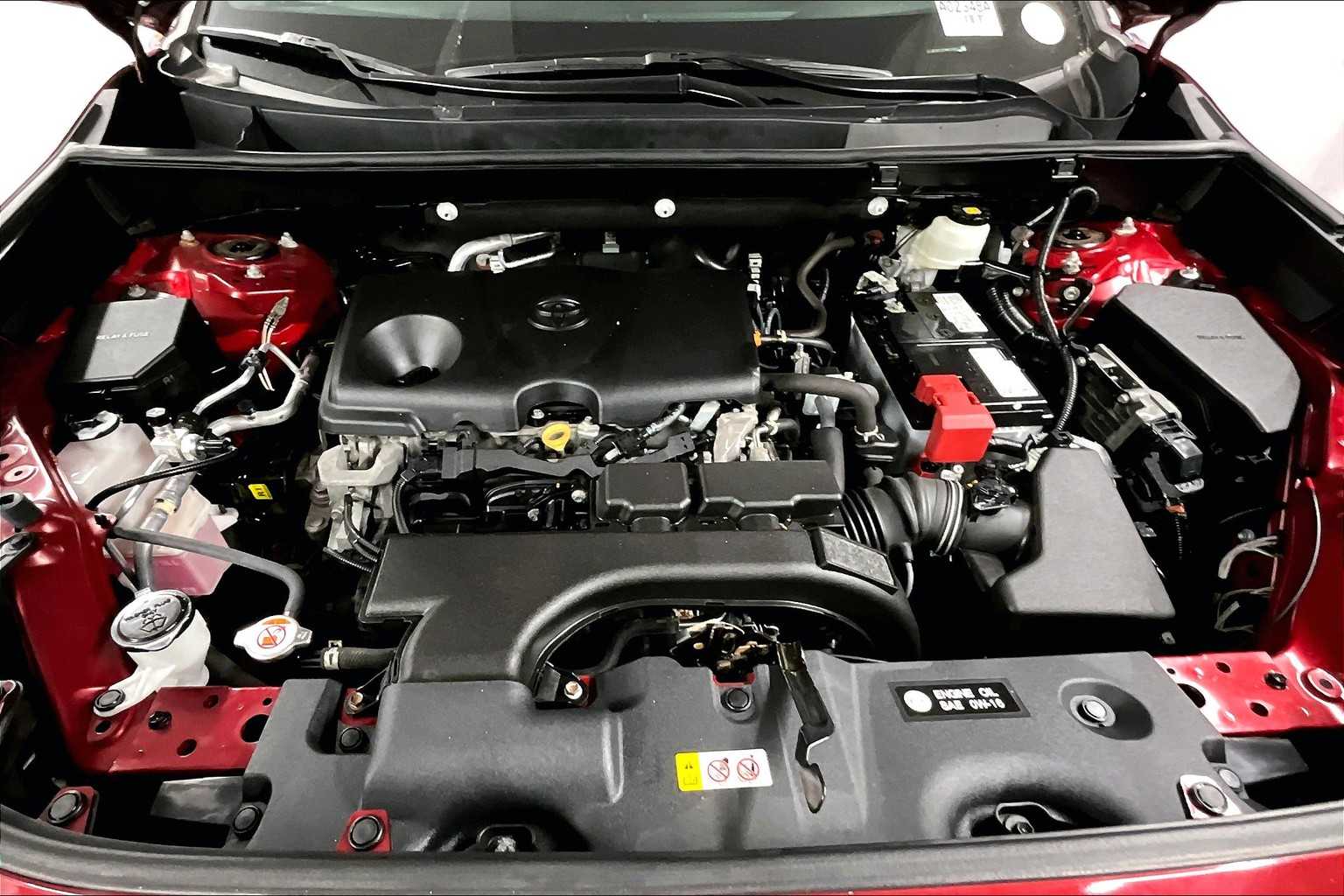 2021 Toyota RAV4 LE - Photo 28