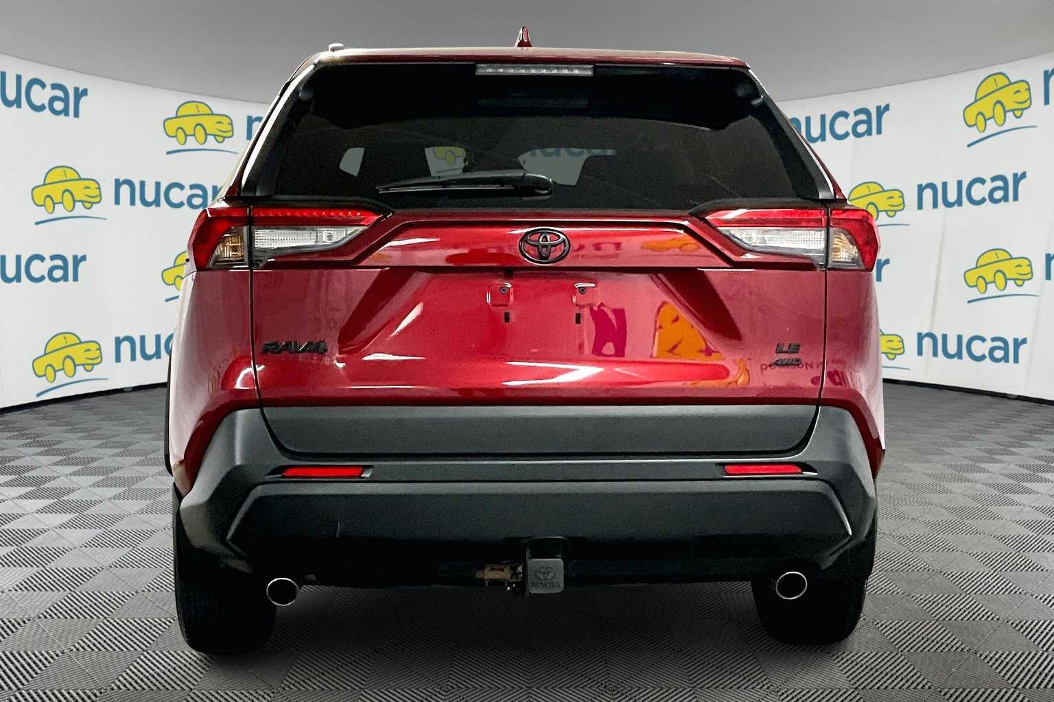 2021 Toyota RAV4 LE - Photo 5