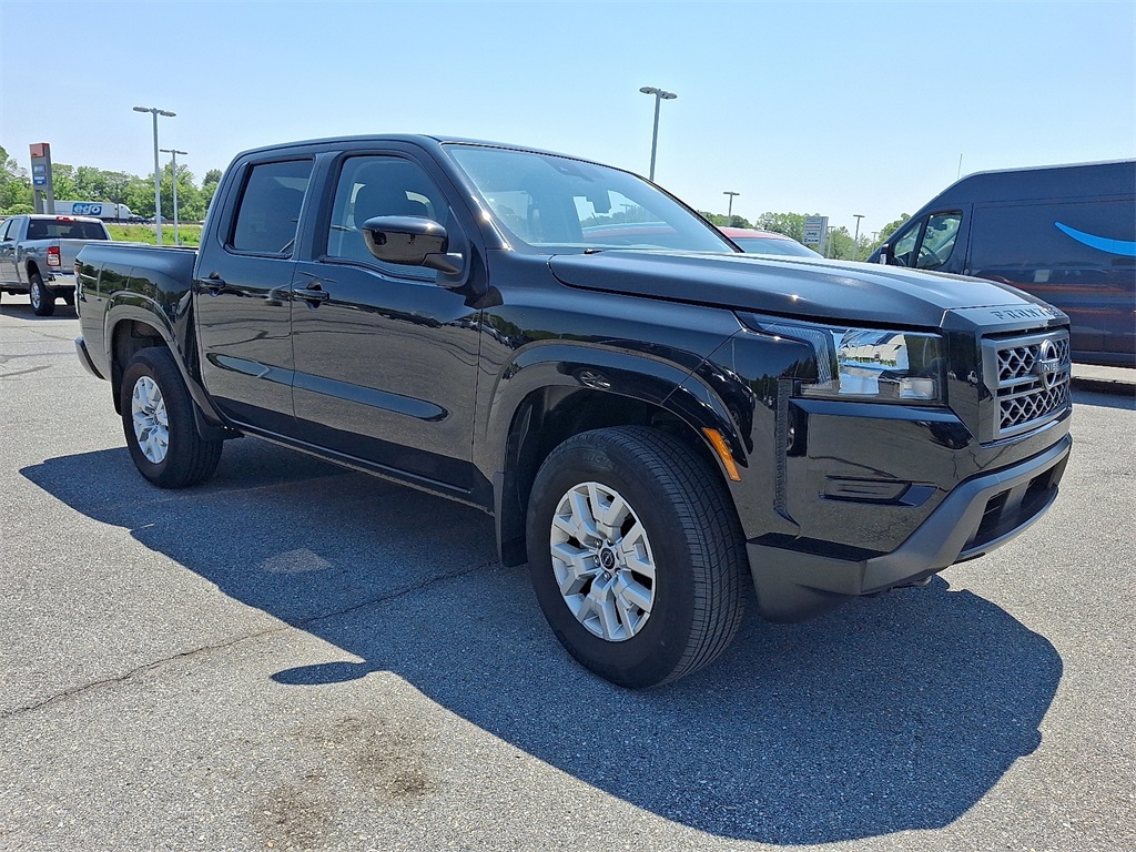 2022 Nissan Frontier SV