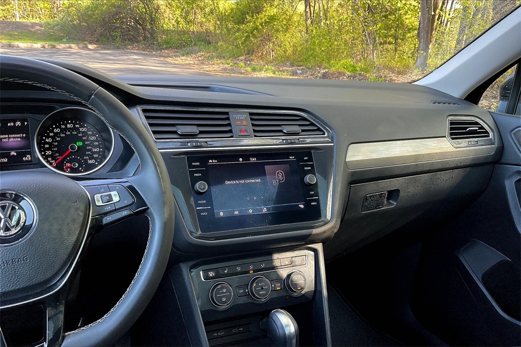2021 Volkswagen Tiguan 2.0T SE - Photo 17