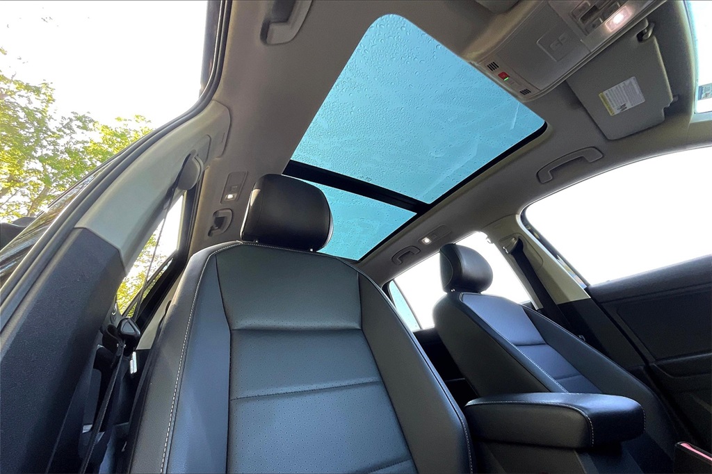 2021 Volkswagen Tiguan 2.0T SE - Photo 7