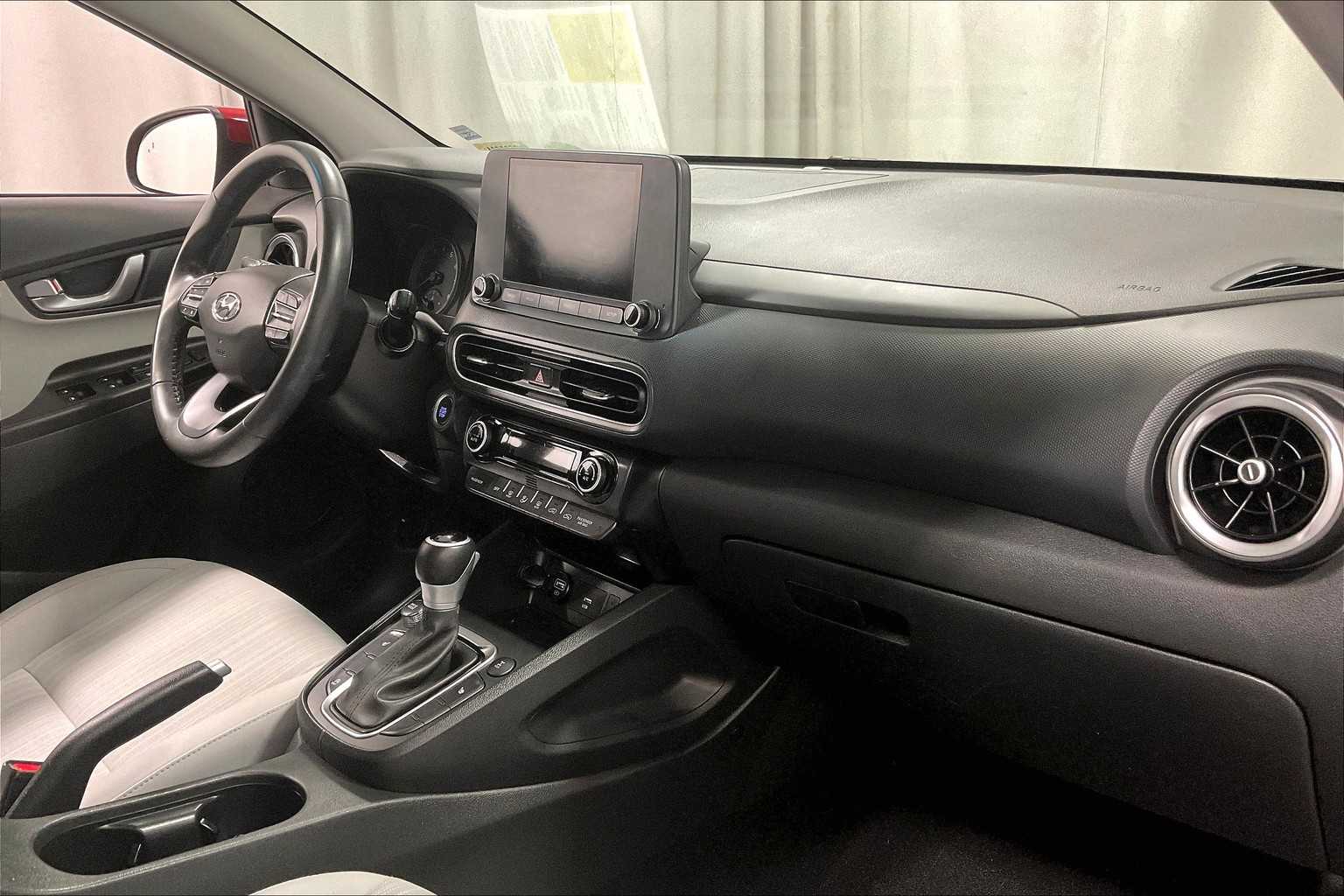 2022 Hyundai Kona SEL - Photo 14