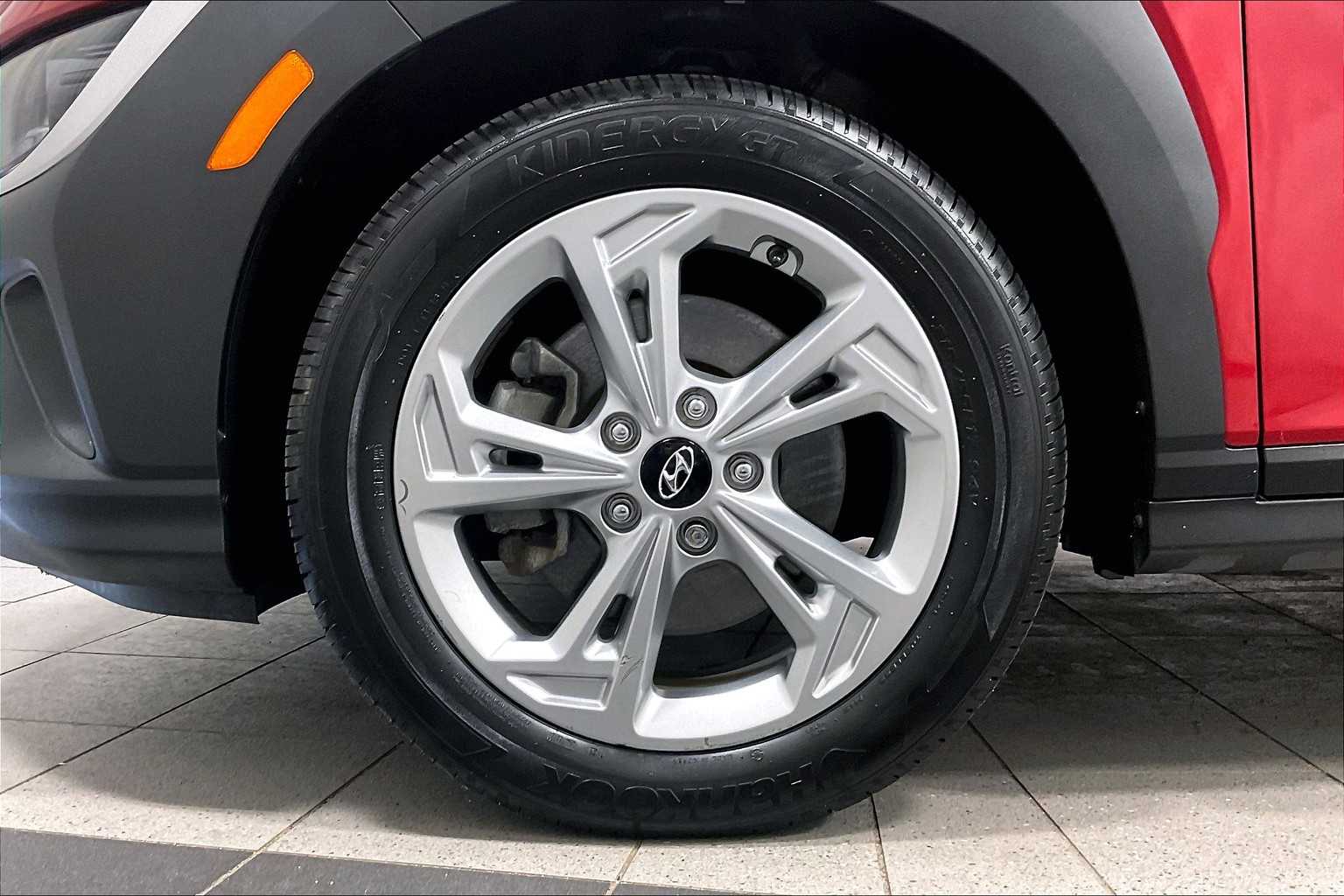 2022 Hyundai Kona SEL - Photo 7
