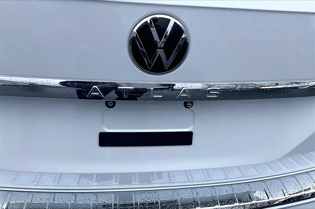 2022 Volkswagen Atlas 3.6L V6 SEL Premium R-Line - Photo 8