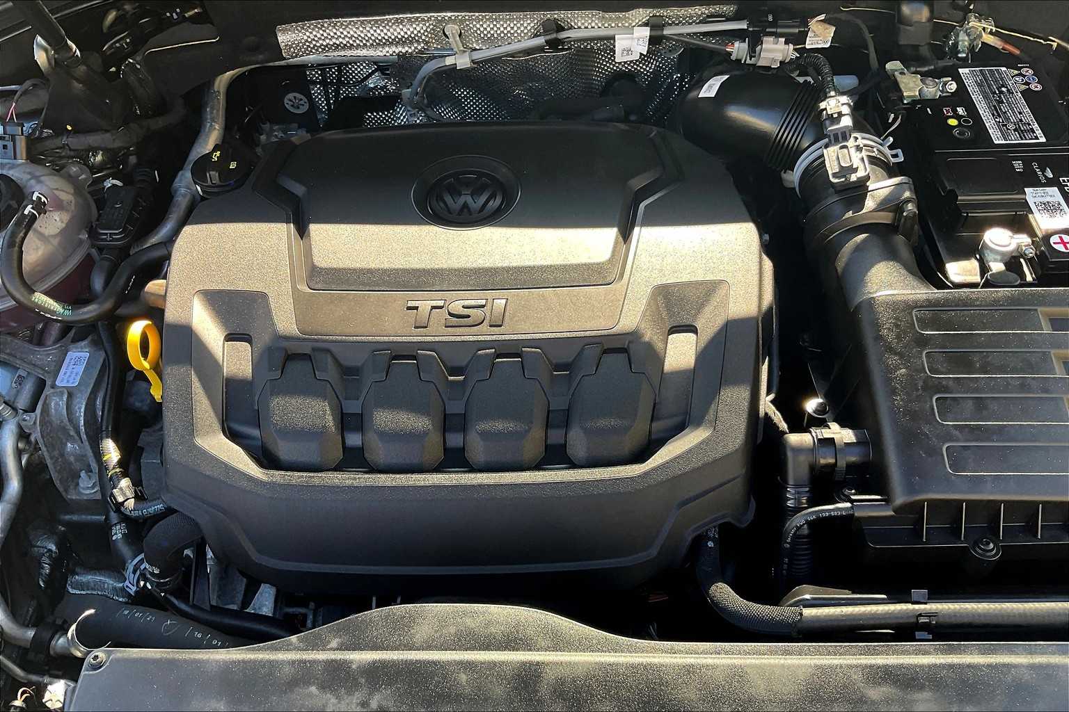 2022 Volkswagen Tiguan SE - Photo 35