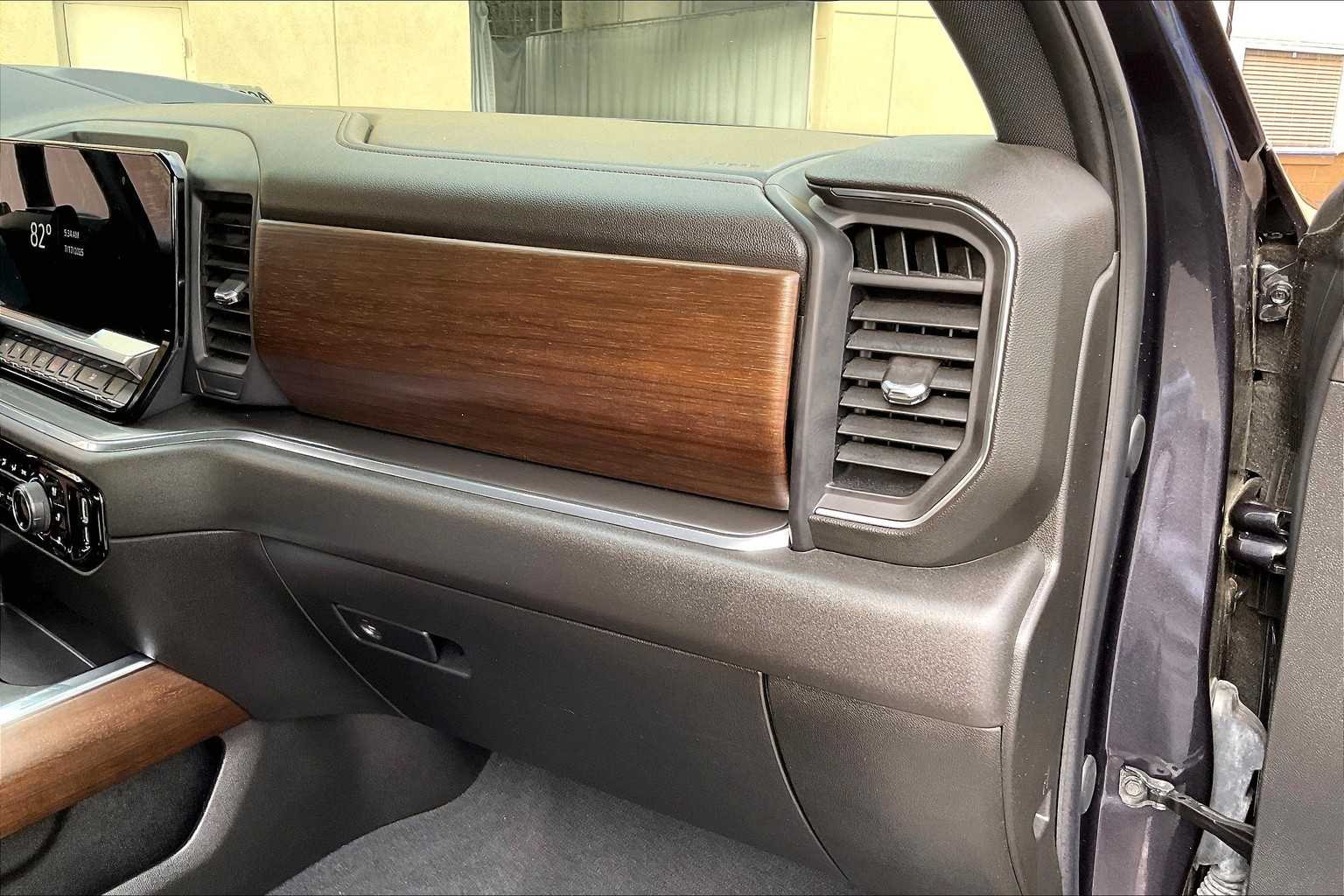 2024 Chevrolet Silverado 1500 High Country - Photo 13