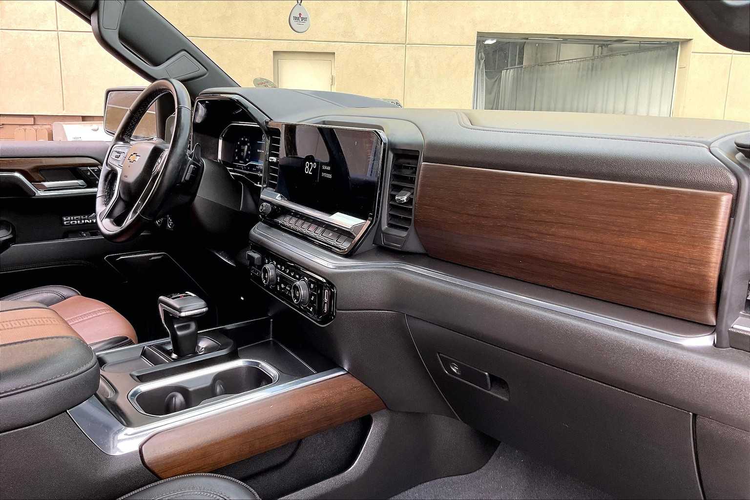 2024 Chevrolet Silverado 1500 High Country - Photo 14