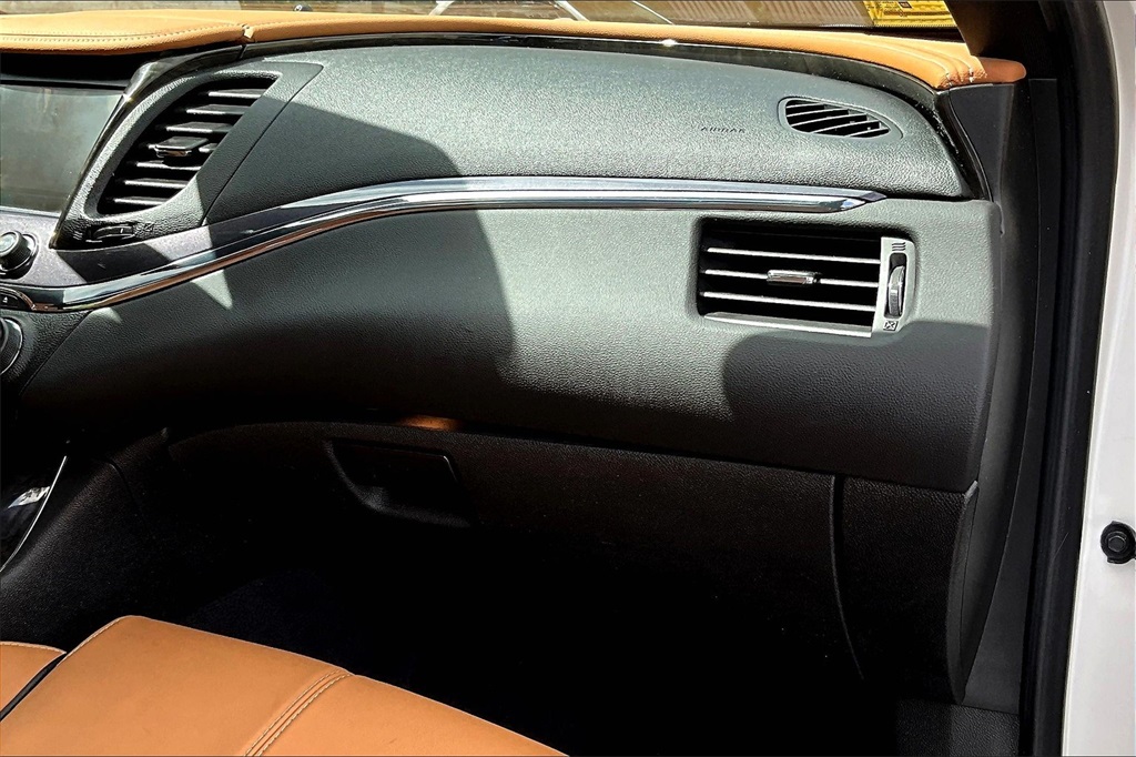 2014 Chevrolet Impala LTZ - Photo 13