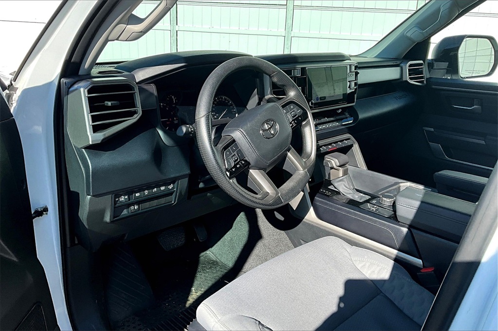 2023 Toyota Tundra SR5 - Photo 8