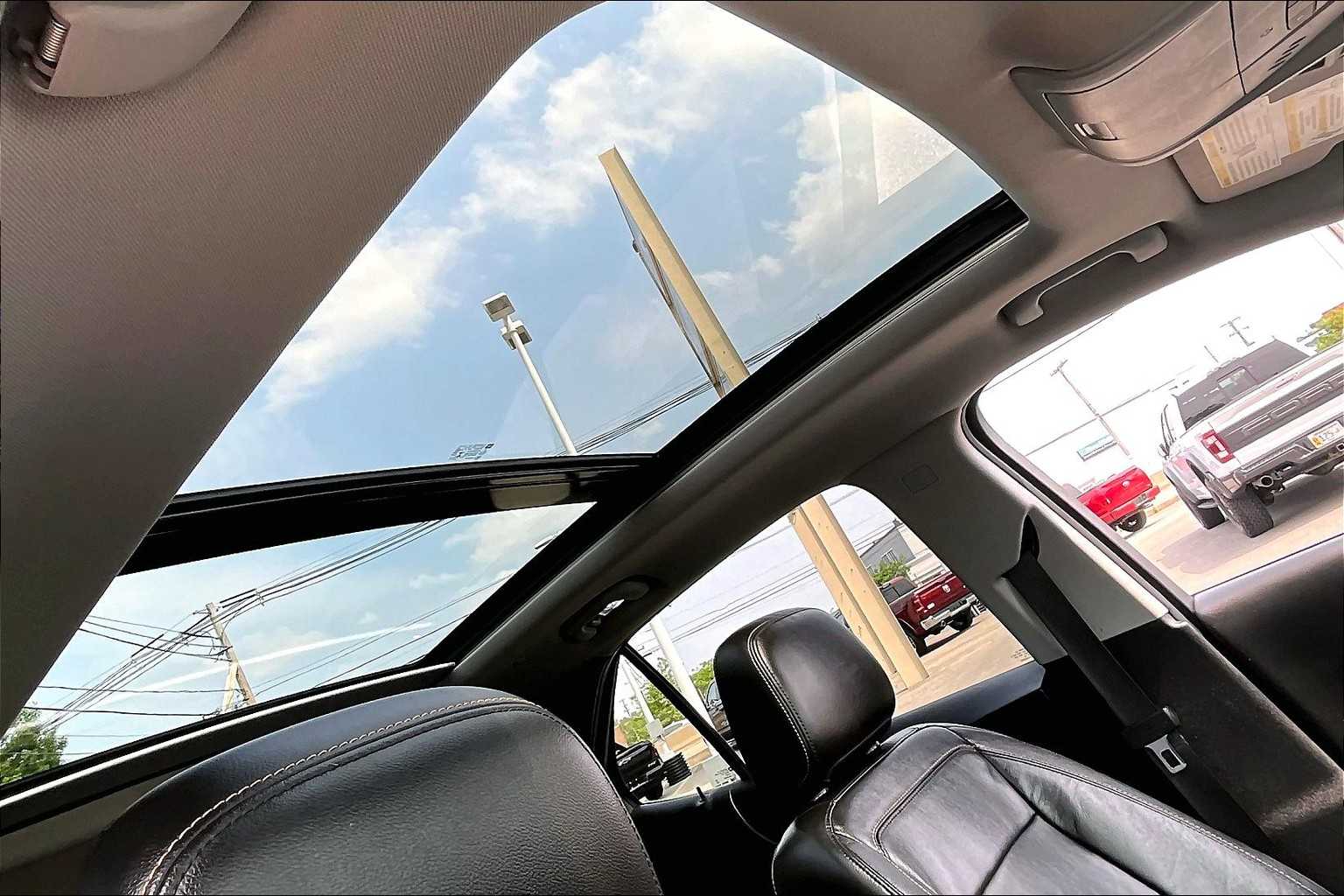 2019 Chevrolet Equinox Premier - Photo 22