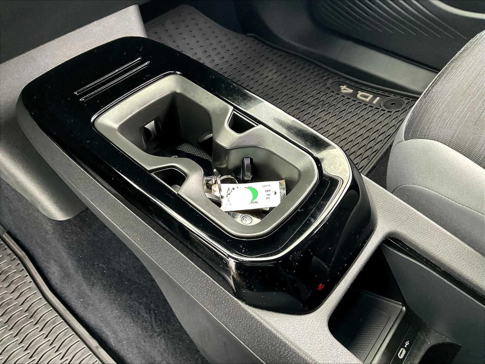 2022 Volkswagen ID.4 Pro - Photo 20