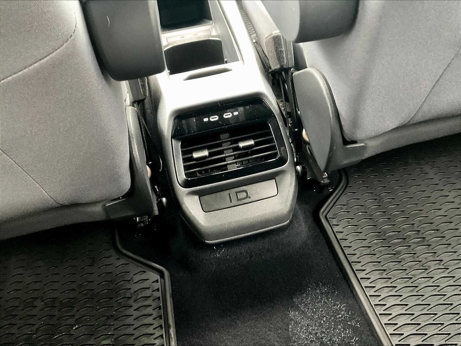 2022 Volkswagen ID.4 Pro - Photo 26